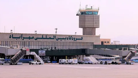 خروج از باند یک فروند هواپیما هنگام فرود در فرودگاه مهرآباد