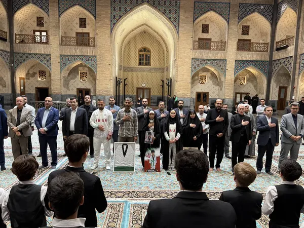 آیین قرائت سوگند و اعطای پرچم به پرچمداران کاروان ایران