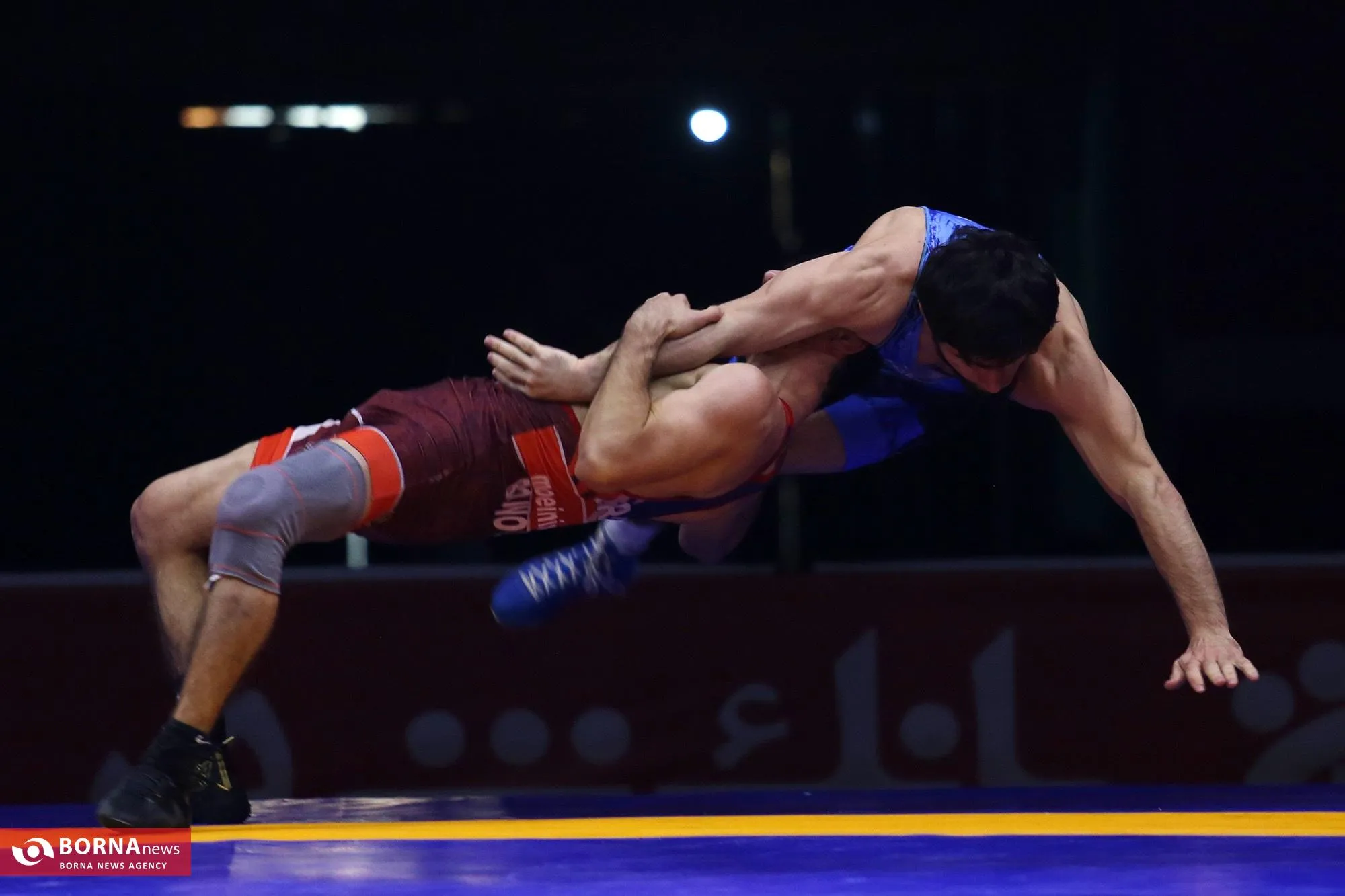 کشتی فرنگی قهرمانی آسیا/ ۴  کشتی گیر ایرانی در نیمه‌نهایی/ شکست احمدی وفا مقابل حریف کره‌ای
