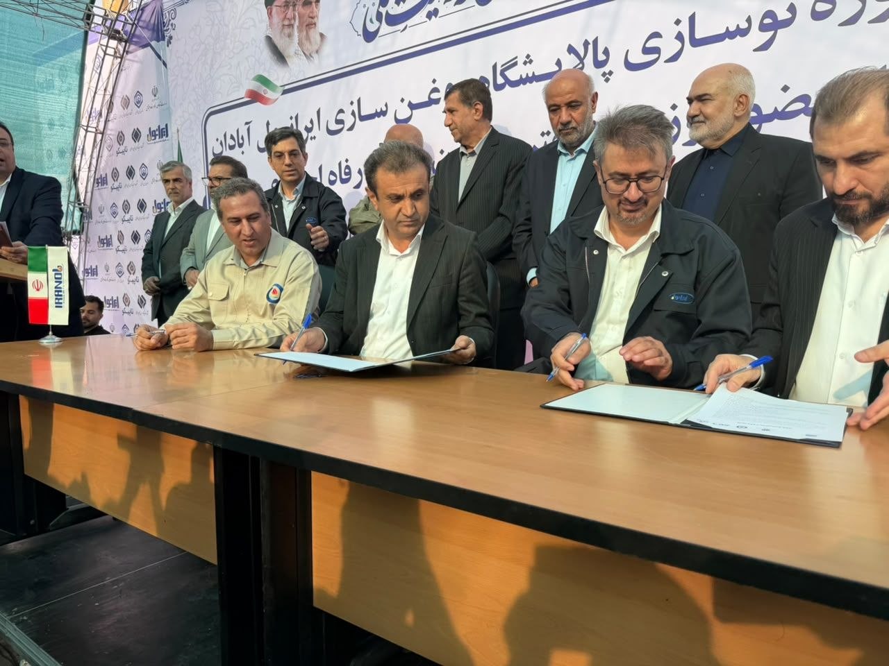 امضای تفاهمنامه چهارجانبه برای اشتغالزایی بانوان سرپرست خانوار در خوزستان امضای تفاهمنامه چهارجانبه برای اشتغالزایی بانوان سرپرست خانوار در خوزستان