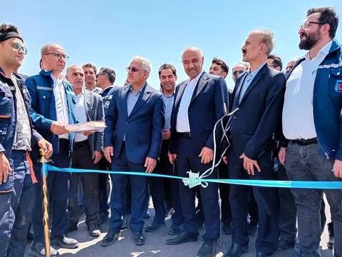 وزیر کار: جوامع محلی باید از منافع سرمایه‌گذاری در مناطق خود بهره‌مند شوند