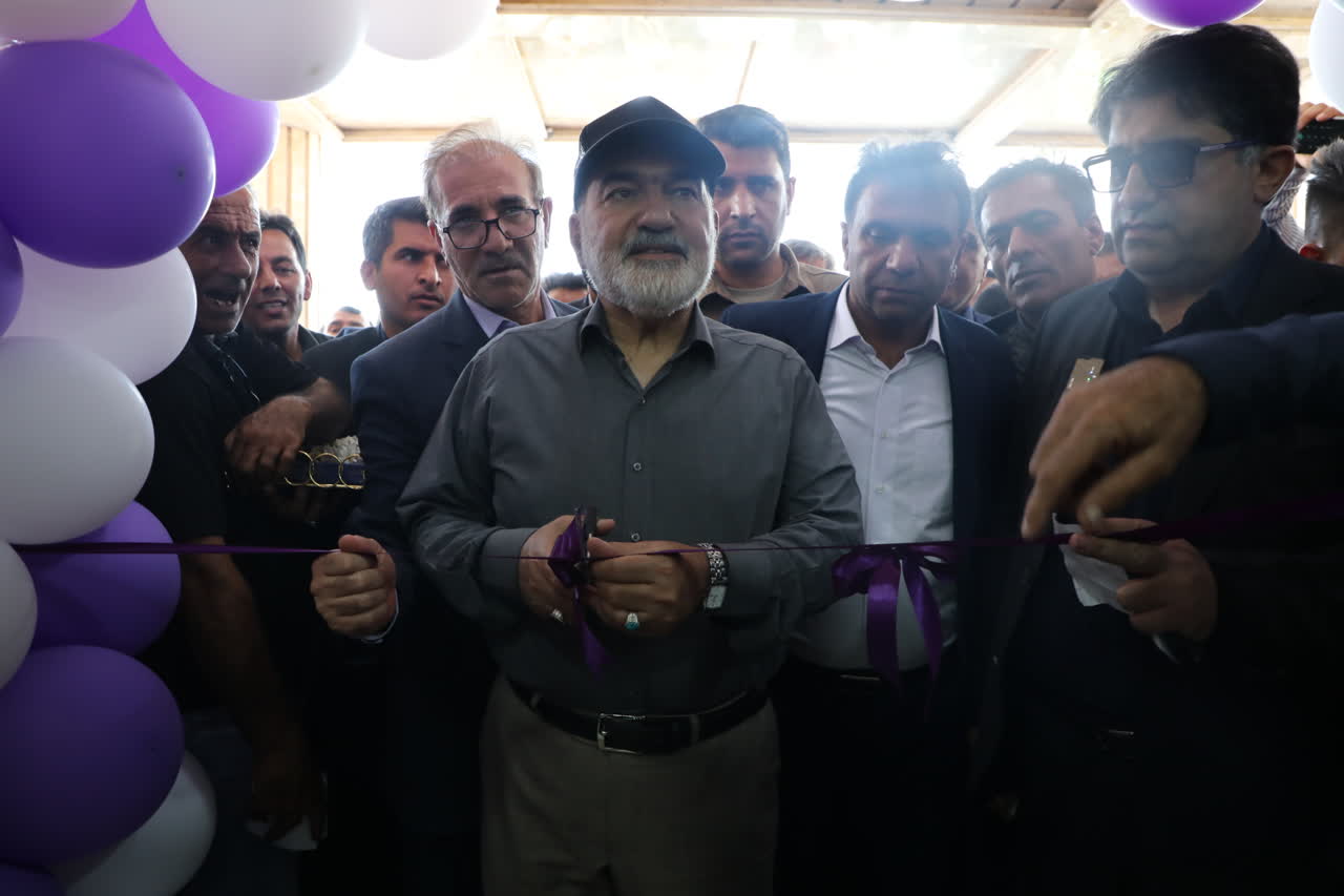 استاندار خوزستان در مراسم افتتاح ساختمان شهرداری باوج: ظرفیت نفت باید به توسعه ابوالفارس کمک کند / احداث پل جدید و جاده دسترسی در دستور کار است