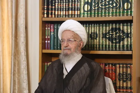 تقدیر آیت‌الله مکارم‌شیرازی از برگزارکنندگان حج