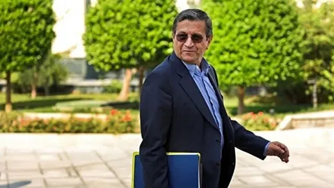 رئیس‌کل بانک مرکزی وارد بانکوک شد