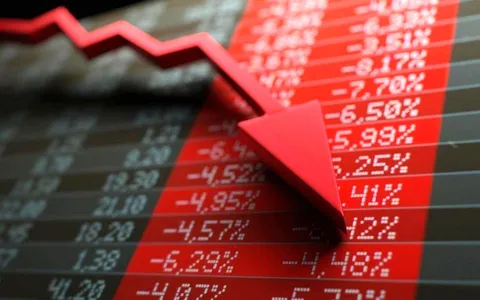 افت بیش از ۲۰ هزار واحدی شاخص کل/ فشار فروش در بزرگان بازار ادامه دارد