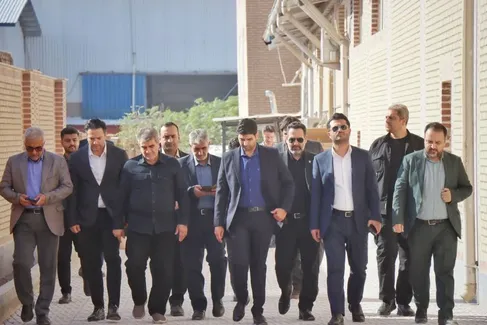 استاندار سمنان: در راستای توسعه بازارهای داخلی و خارجی از صادرکنندگان استان حمایت ویژه داریم