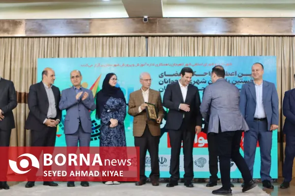 نخستین پارلمان شهری نوجوانان در لاهیجان