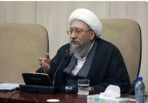 آیت الله آملی لاریجانی: ایران به هیچ قیمتی از تنگه هرمز عقب نشینی نخواهد کرد