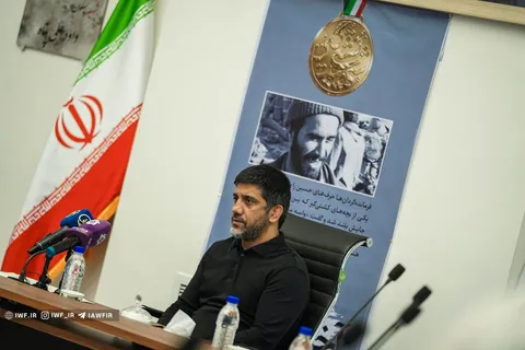 علیرضا دبیر: شهدا به واقع افتخار جامعه کشتی هستند