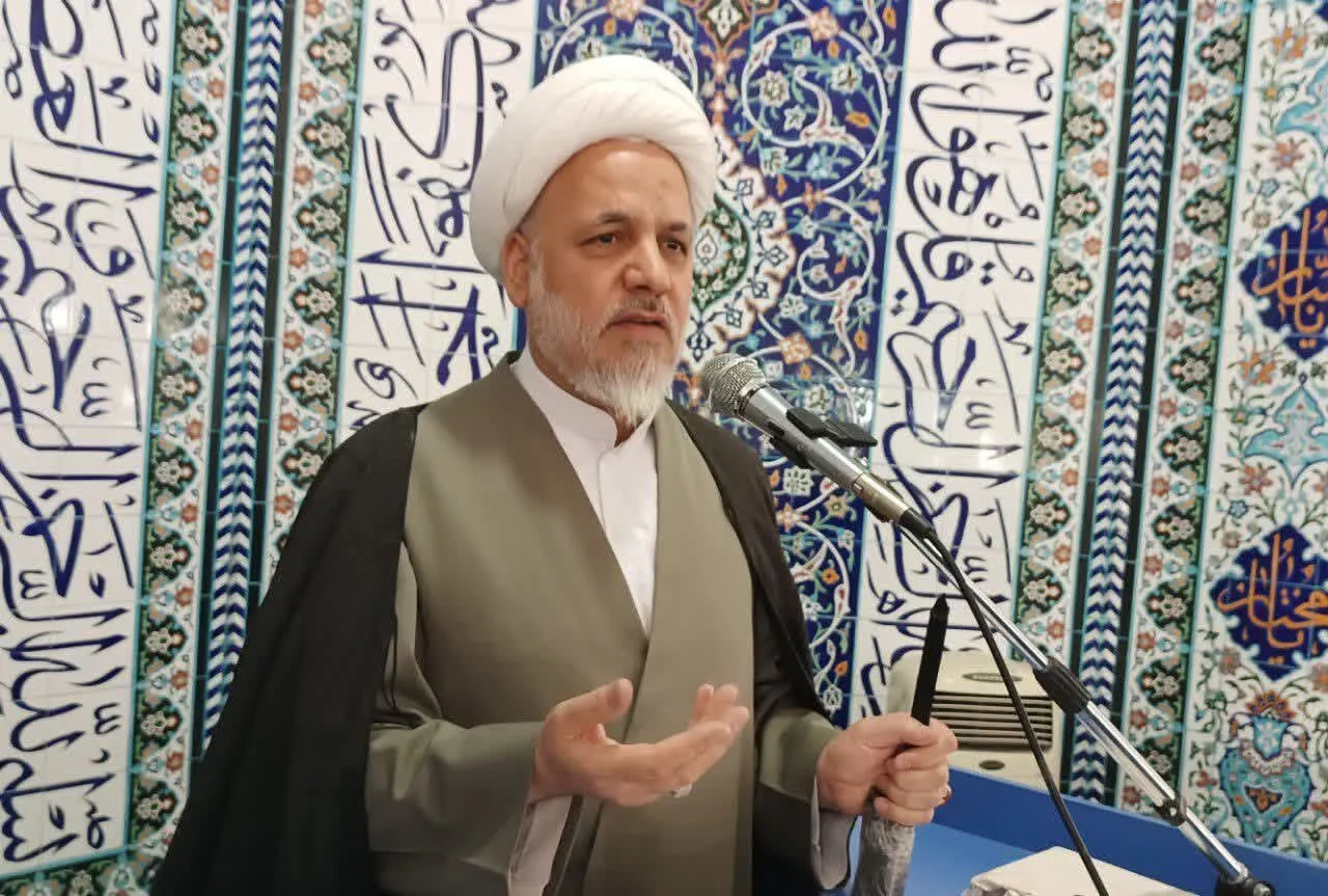 خطیب جمعه ساوه: ترامپ تحت تاثیر لابی صهیونیسم است