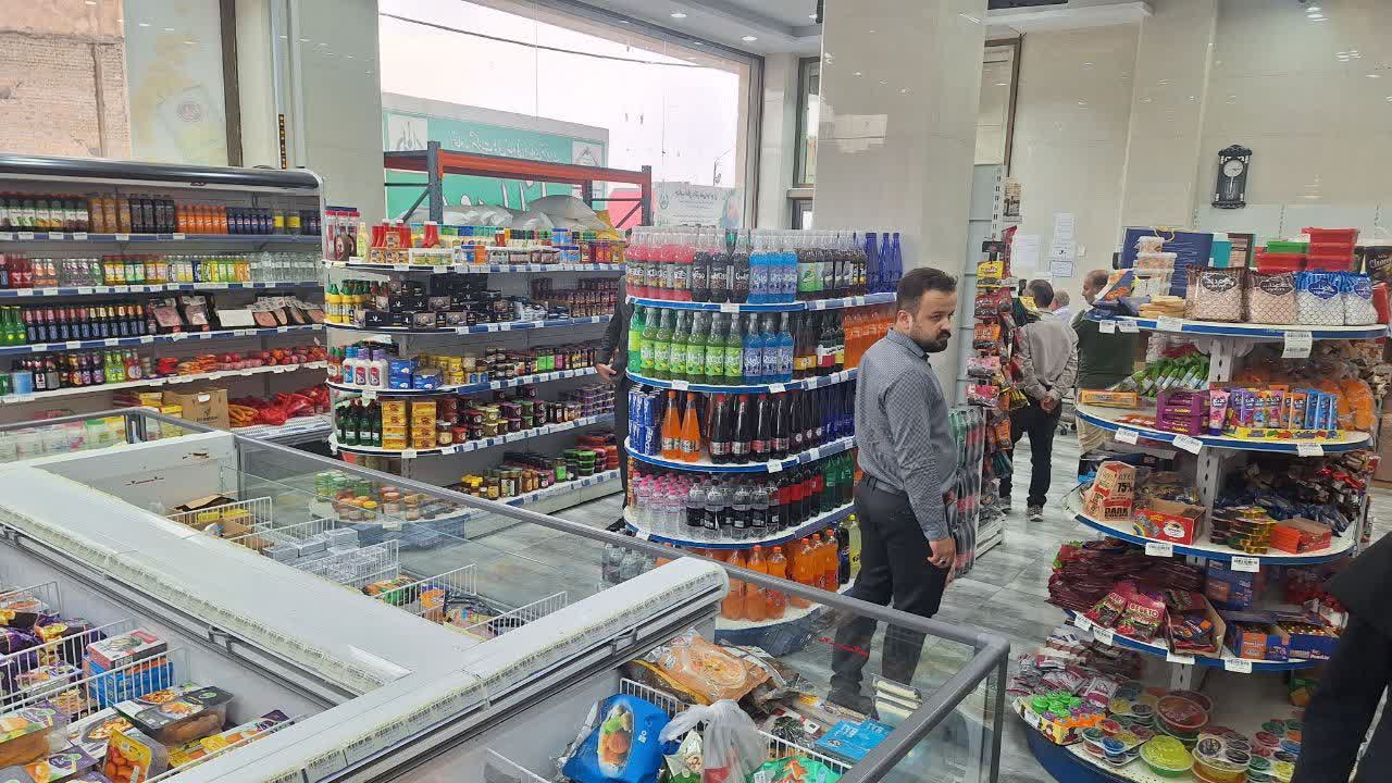 بازدید معاون وزیر از روستا بازار شهرستان بوئین زهرا 