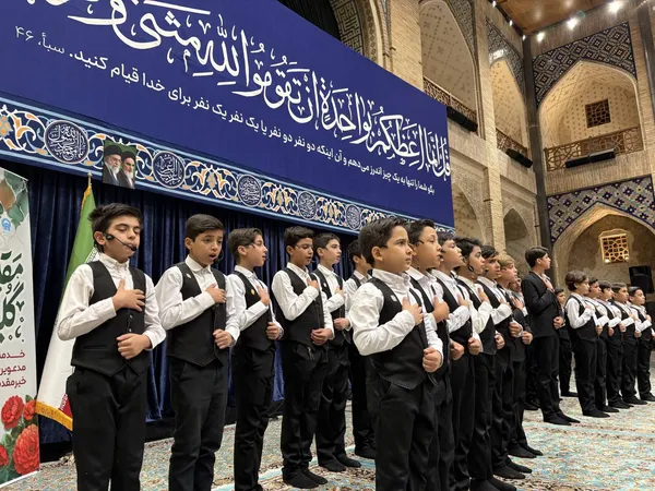 آیین قرائت سوگند و اعطای پرچم به پرچمداران کاروان ایران