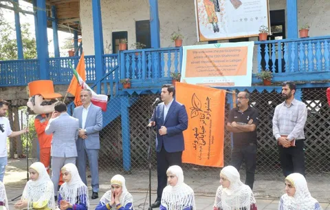 هویت جشنواره تئاتر خیابانی لاهیجان مرتبط‌بودن با شهر و شهروندی است