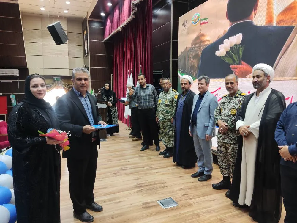 آیین تجلیل از زوج‌های موفق نیروهای مسلح آذربایجان شرقی با حضور مسئولان استانی و فرماندهان نظامی برگزار و از زوج‌های برگزیده معرفی‌شده از سوی یگان‌های مختلف تقدیر شد.