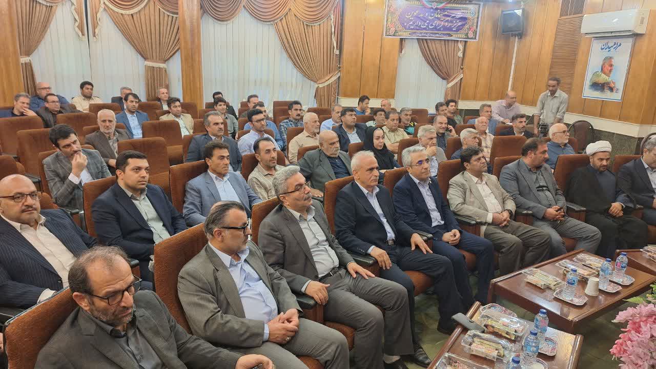 بازدار: قیمت‌گذاری دستوری محصولات کشاورزی منطقی نیست/ قزوین آماده پیشگامی در واردات نهاده است