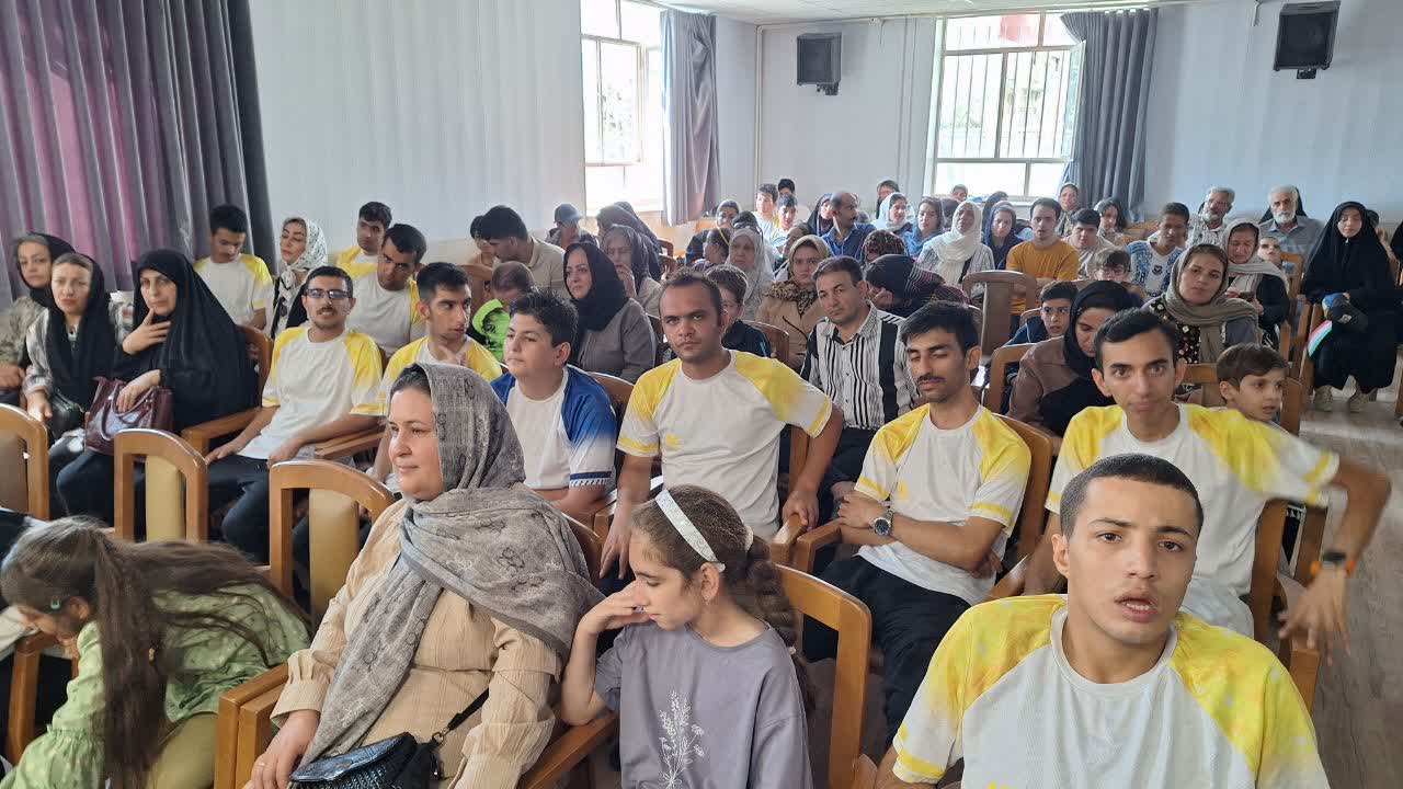 هر دانشآموز استثنایی باید حداقل یک مهارت کسب کند/ استمرار یادگیری دانشآموزان استثنایی در تابستان یک اولویت است هر دانشآموز استثنایی باید حداقل یک مهارت کسب کند/ استمرار یادگیری دانشآموزان استثنایی در تابستان یک اولویت است