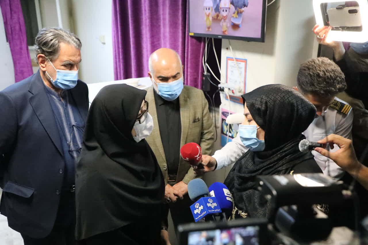 روایت سخنگوی دولت از شب همدلی در بیمارستان بقایی اهواز / مهاجرانی: دولت با تمام توان در کنار کادر درمان و مردم خوزستان ایستاده است + عکس روایت سخنگوی دولت از شب همدلی در بیمارستان بقایی اهواز / مهاجرانی: دولت با تمام توان در کنار کادر درمان و مردم خوزستان ایستاده است + عکس
