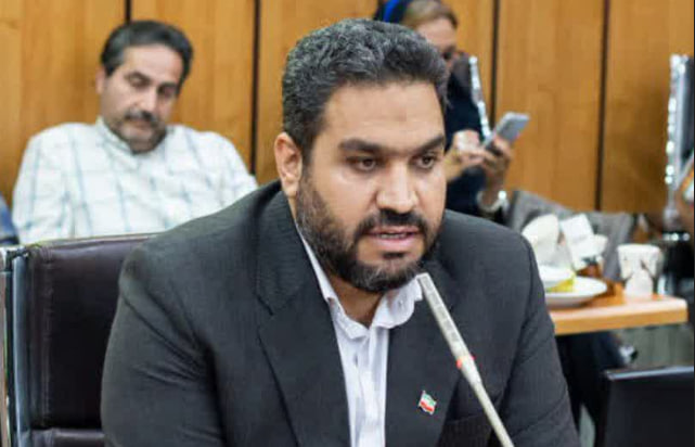برنا- گروه استانها: 4 نامزد نشستن بر صندلی شهرداری قزوین با حضور در سی امین جلسه علنی صحن شورای اسلامی شهر برنامه های خود را برای جلب نظر اعضا ارائه کردند. برنا- گروه استانها: 4 نامزد نشستن بر صندلی شهرداری قزوین با حضور در سی امین جلسه علنی صحن شورای اسلامی شهر برنامه های خود را برای جلب نظر اعضا ارائه کردند.
