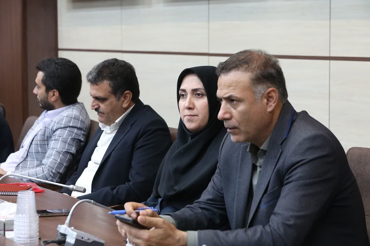 همایش تخصصی آموزش قوانین و مقررات رسیدگی به تخلفات اداری در قزوین