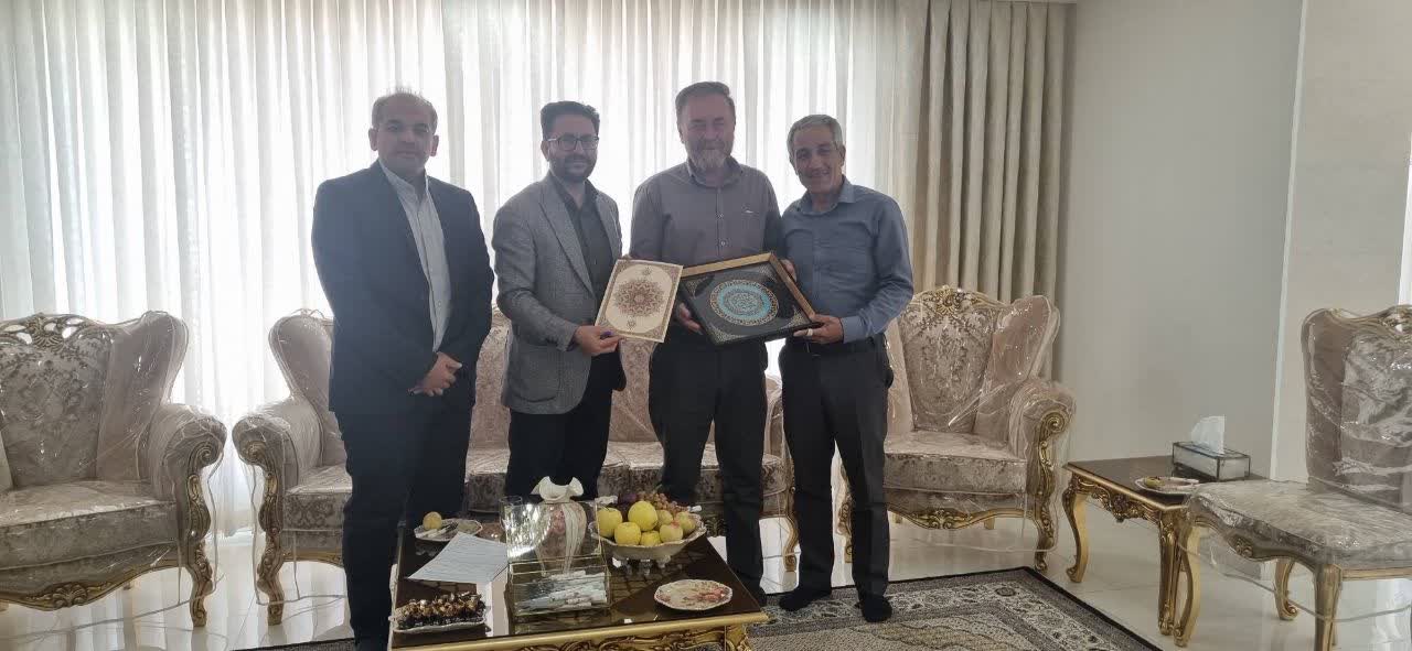 مرکز خادمیاران شهدای کشوری استان قزوین در راستای ترویج فرهنگ ایثار و خدمت‌ به مردم فعالیت می کند