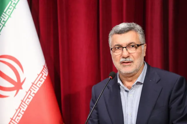 تاکید وزیر بهداشت بر ضرورت مشارکت خیران در حوزه سلامت/ پوشش رایگان خدمات درمانی به ۴۰ هزار مجروح جنگی
