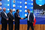 گروه صنعتی تندگویان صادرکننده نمونه ملی شد؛ افتخارآفرینی تولیدکننده الیاف پلی‌استر