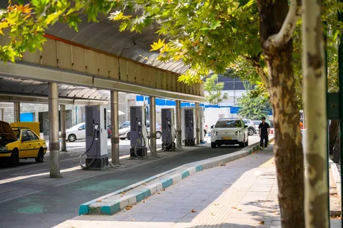 نخستین ایستگاه شارژ اختصاصی تاکسی‌های برقی تهران در منطقه یک شروع به کار کرد
