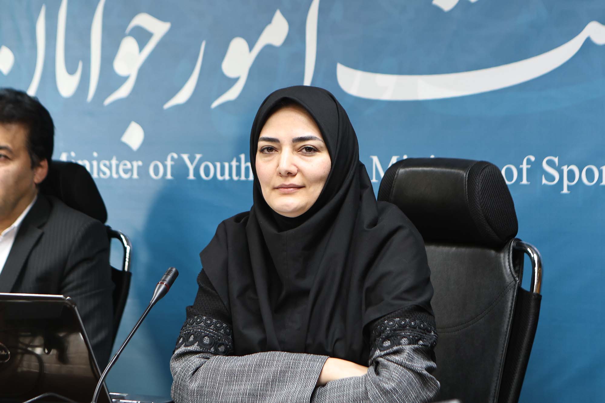 صدای نسل جوان باید در تصمیم‌سازی‌ها شنیده شود/ رونمایی از کتاب «خوانش فیلم‌های جشنواره فجر»