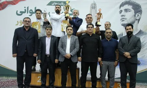 رونمایی از قهرمان رقابت‌های کشتی پهلوانی نوجوانان ایران