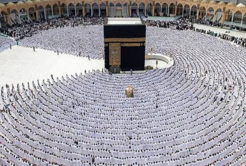 Over 17,000 Iranian Pilgrims Arrive in Saudi Arabia: Hajj Official