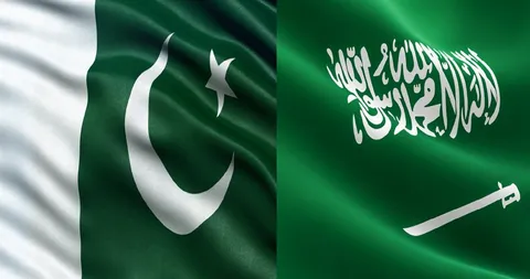 گفت‌وگوی وزیران امور خارجه پاکستان و عربستان درباره توافق ایران و آمریکا