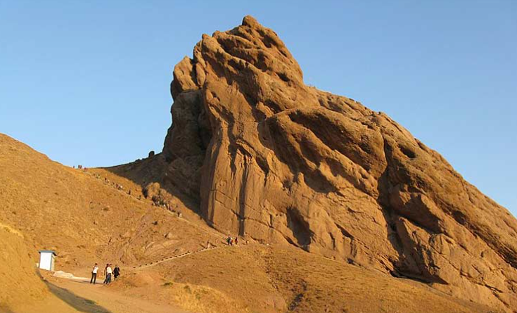 سفرای هشت کشور جهان از قلعه الموت و جاذبه‌های تاریخی قزوین بازدید کردند