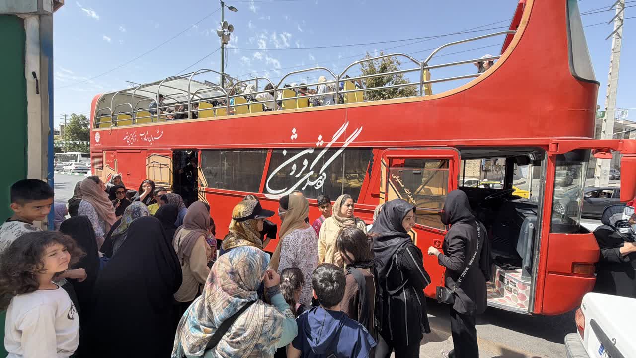 طاهرخانی: با برگزاری هفته فرهنگی قزوین شاهد نشاط و شادمانی مردم در استان بودیم