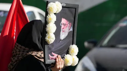 تشییع پیکر رهبر شهید انقلاب در مشهد - ۴