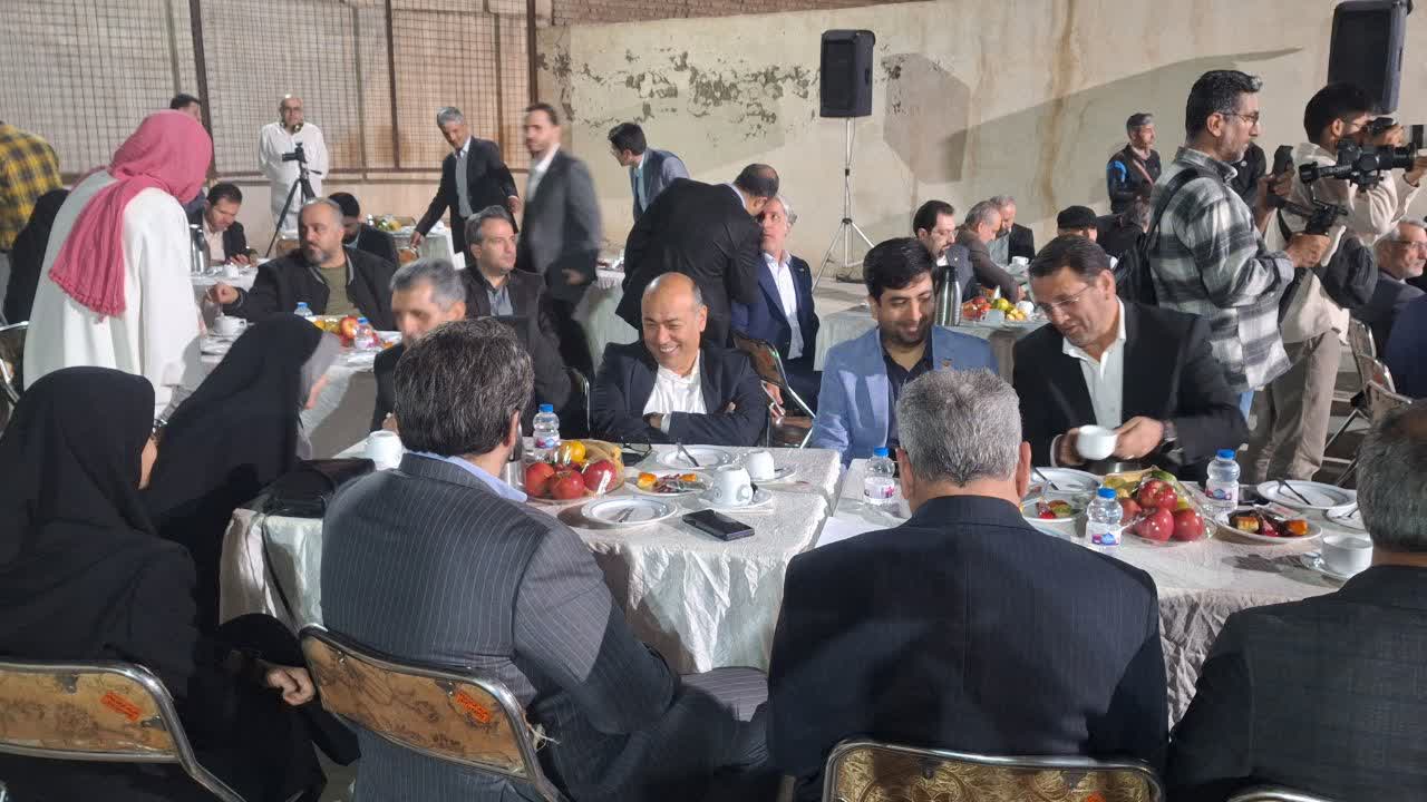 مهمترین رسالت سفیران خارجی انتقال پیام فرهنگی بین ملتهاست