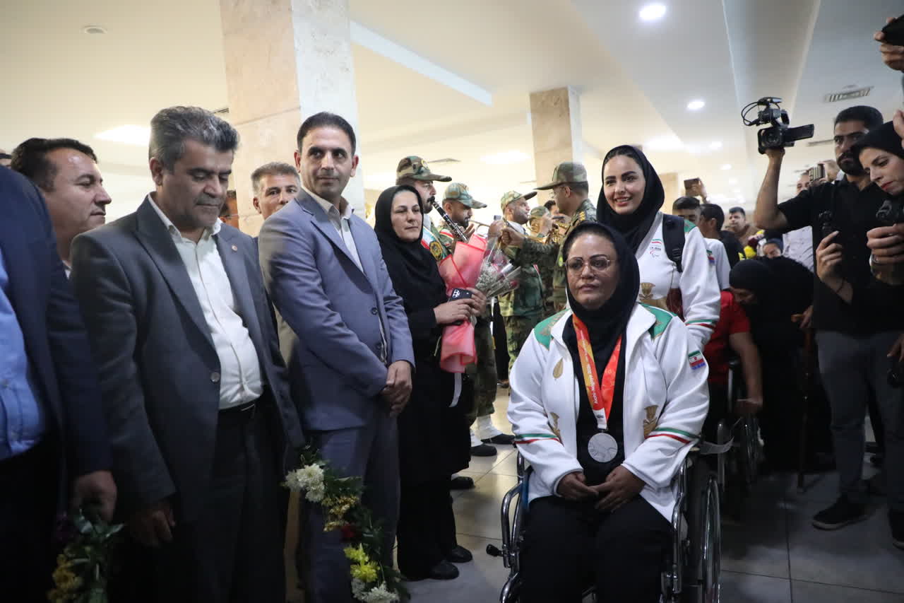 استاندار خوزستان: قهرمانان پاراآسیایی مایه افتخار خوزستان هستند / برای حمایت از قهرمانان ورزشی استان از هیچ تلاشی دریغ نمی‌کنیم