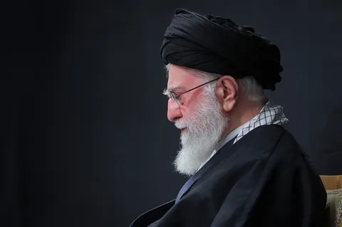 مجلس یادبود شهدای خانواده رهبر شهید برگزار می‌شود