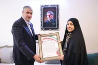 دیدار معاون رییس‌جمهور با خانواده شهید «دکتر فریدون عباسی»