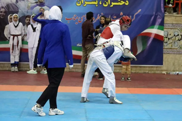 مسابقات تکواندو لیگ نونهالان دختر در کرمانشاه
