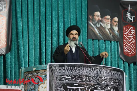 امام جمعه بهارستان: اتحاد مقدس، محوری‌ترین عامل پیروزی ملت ایران است