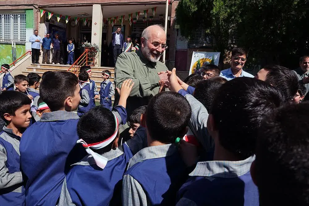 قالیباف: دهه نودی‌ها و دهه هشتادی‌ها آینده ایران را تضمین خواهند کرد