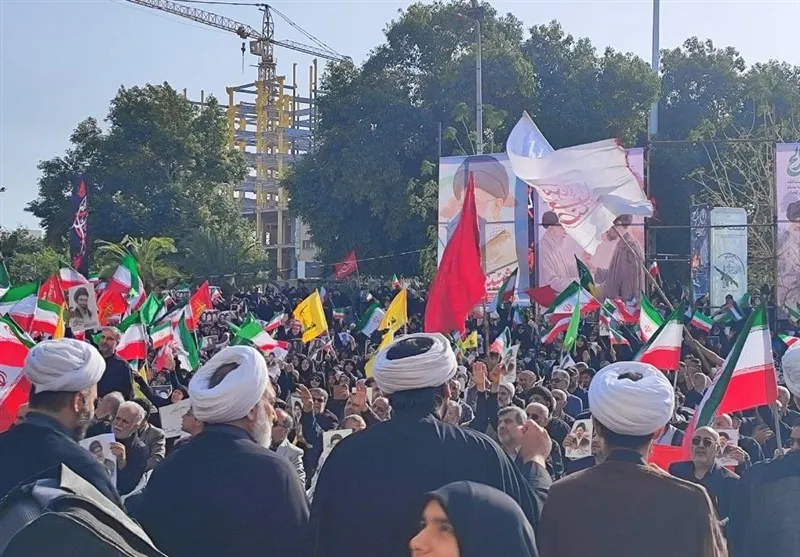 اجتماع باشکوه بیعت مردم بوشهر با حضرت آیت‌الله سید مجتبی حسینی خامنه‌ای
