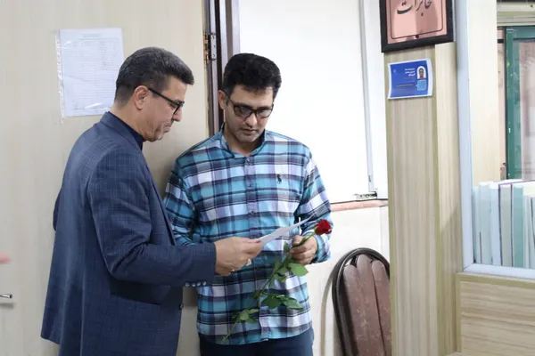 تقدیر مدیرکل ورزش و جوانان خراسان رضوی از کارکنان به مناسبت روز کارمند
