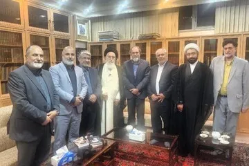 دیدار رئیس سازمان سینمایی با مراجع و علما در قم و حضور در جمع فیلمسازان