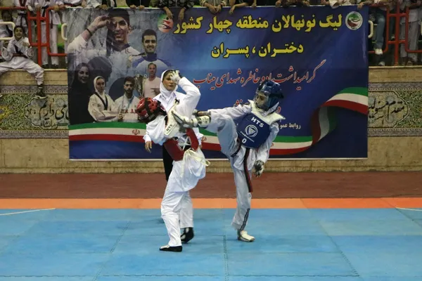 مسابقات تکواندو لیگ نونهالان دختر در کرمانشاه