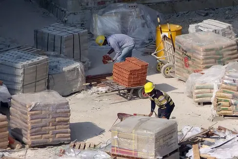 سیگنال مثبت بانک مرکزی به ساختمان‌سازها / در بازار مصالح چه خبر است ؟+جدول قیمت
