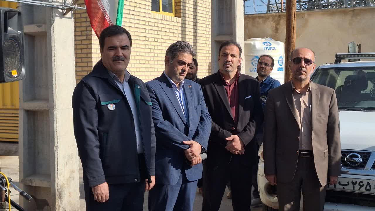 سیمبانان شرکت توزیع نیروی برق استان قزوین تجلیل شدند سیمبانان شرکت توزیع نیروی برق استان قزوین تجلیل شدند