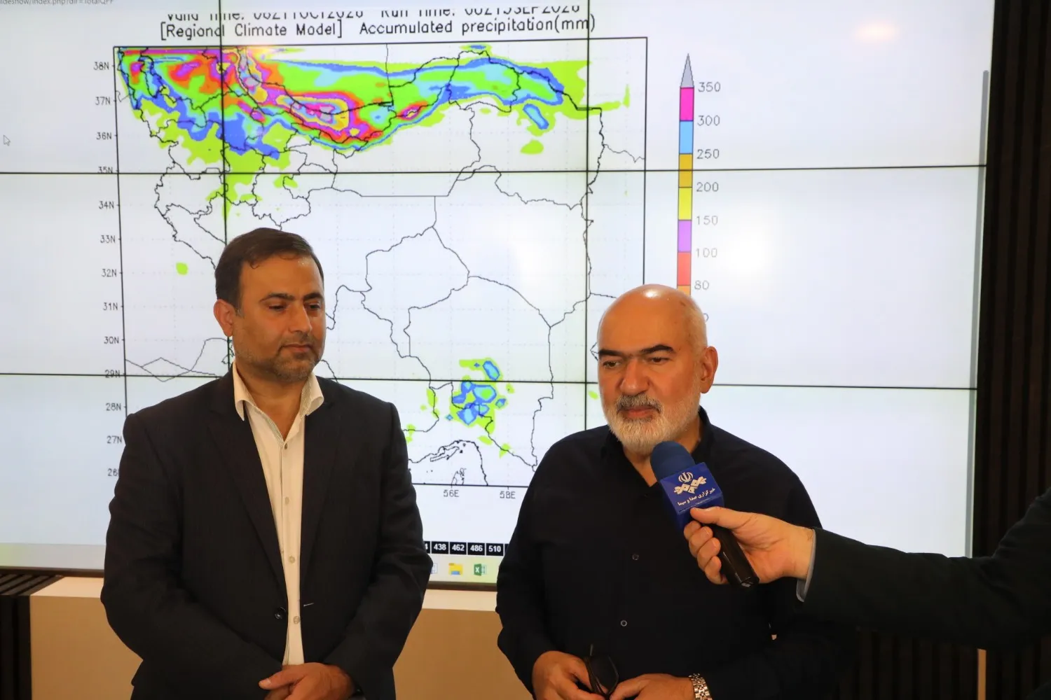 استاندار: آلودگی‌های جوی خوزستان از فلرهای نفتی تا ریزگردها قابل رصد است / آمادگی هواشناسی استان برای پایش پدیده ال‌نینو