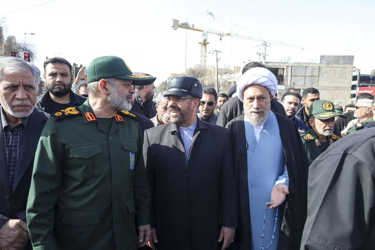 استاندار فارس: مردم با انسجام و همدلی، سنگری مستحکم در برابر تهدید خارجی ایجاد می‌کنند