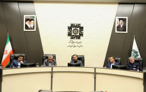 امیری: قرارگاه اقتصادی فارس باید با آرایش جنگی اداره شود